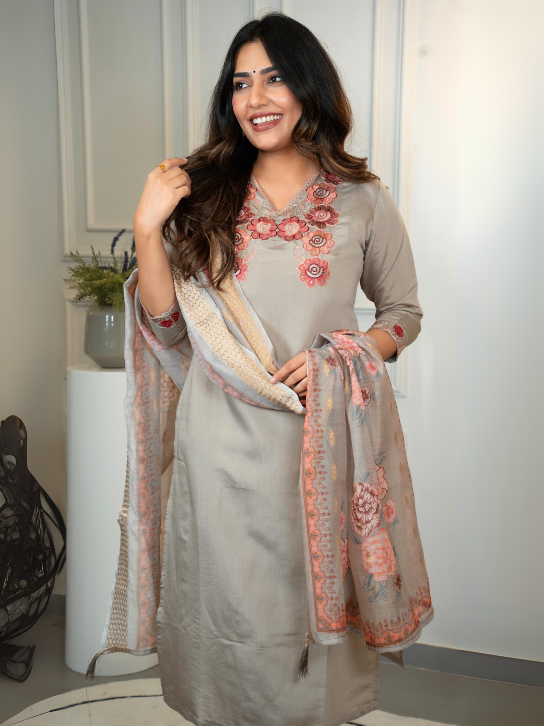 Grey Roman Silk Suit Set with Floral Embroidery