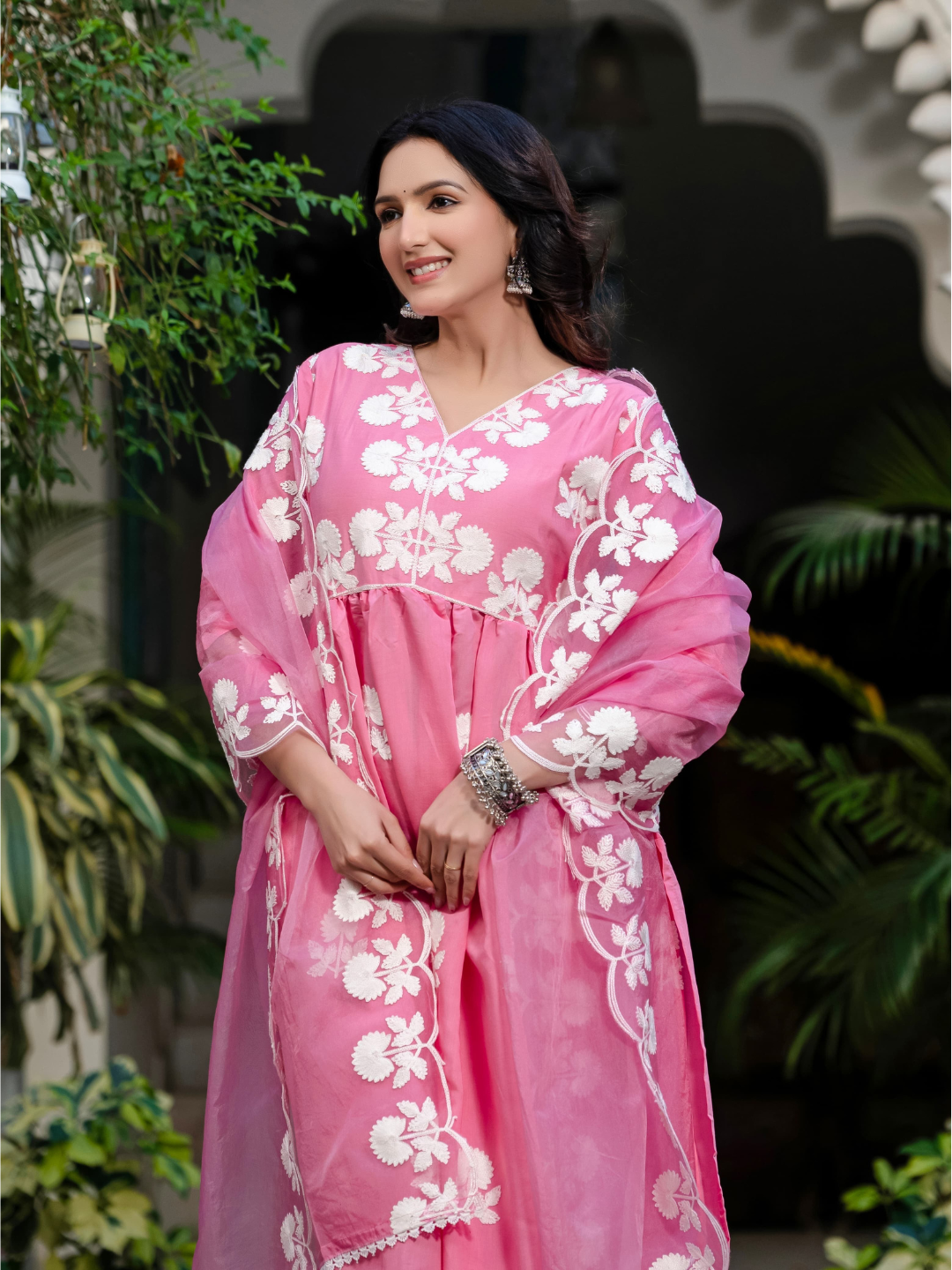 Elegant Grace: Roman Silk Embroidered Dupatta Set