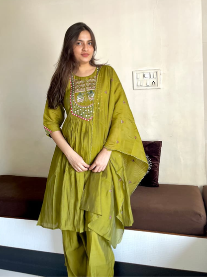 Olive Grace Mul Cotton Dupatta Set
