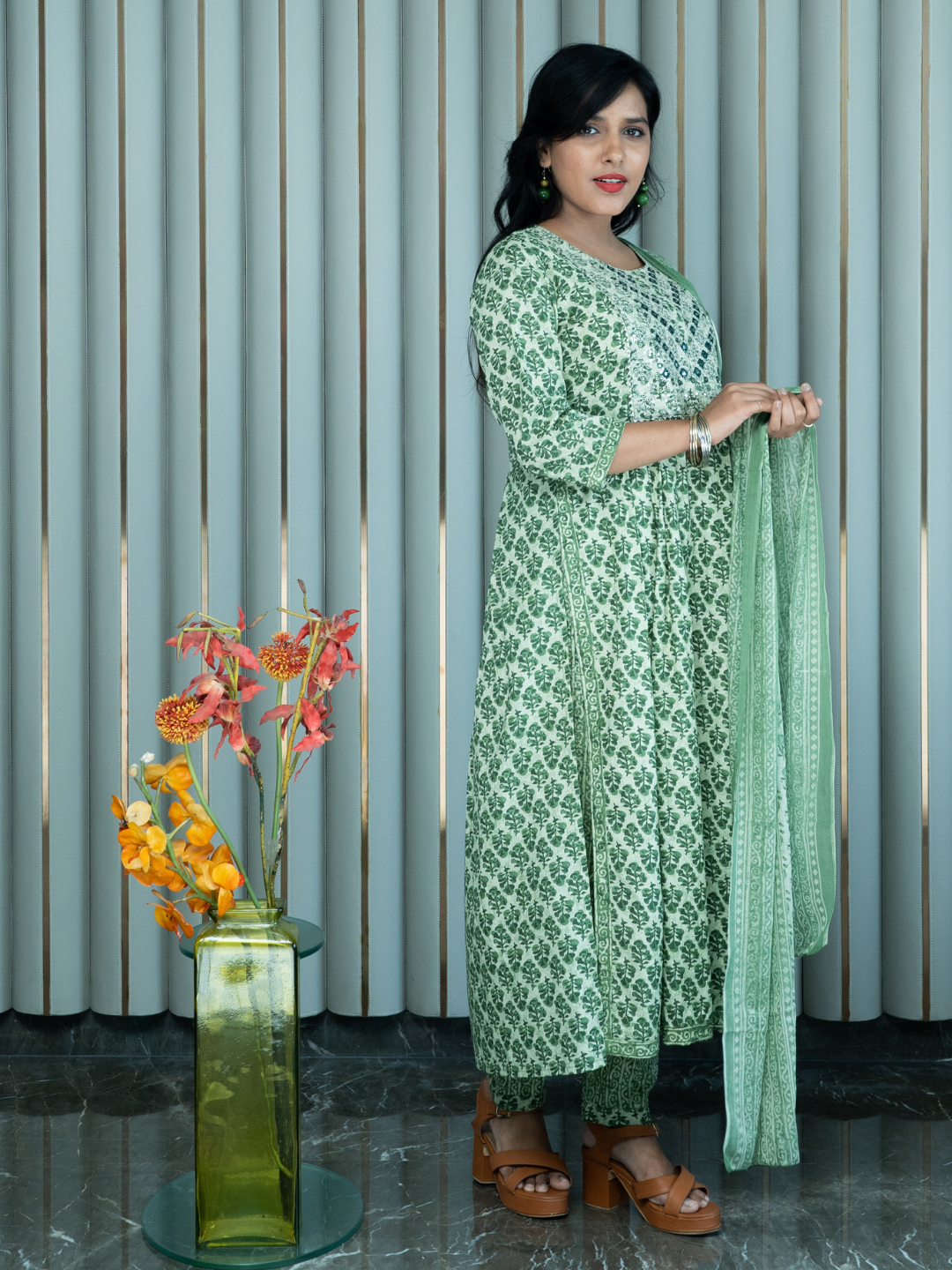 Green Block Print Dupatta Set With Embroidered Yoke