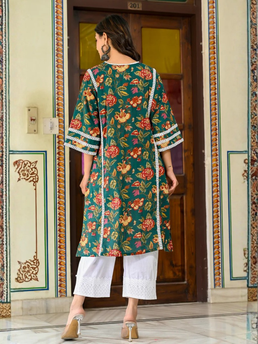 Breezy Bloom Cotton Chogha Set
