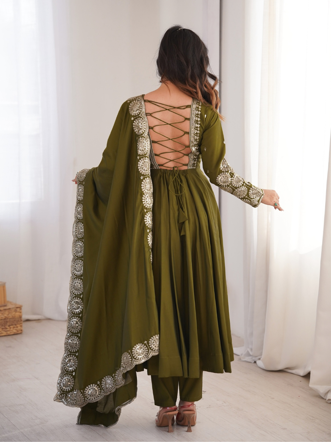 Elegant Aura Embroidered Anarkali