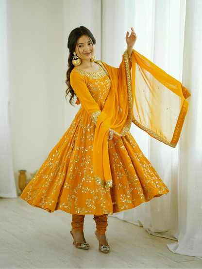Regal Radiance Festive Anarkali Set