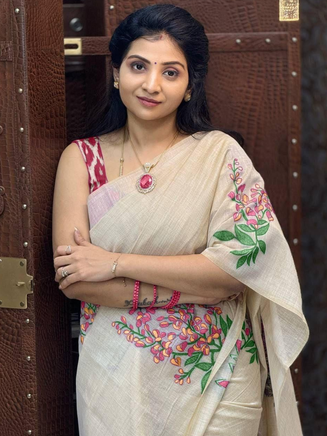 Floral Charm Soft Linen Saree