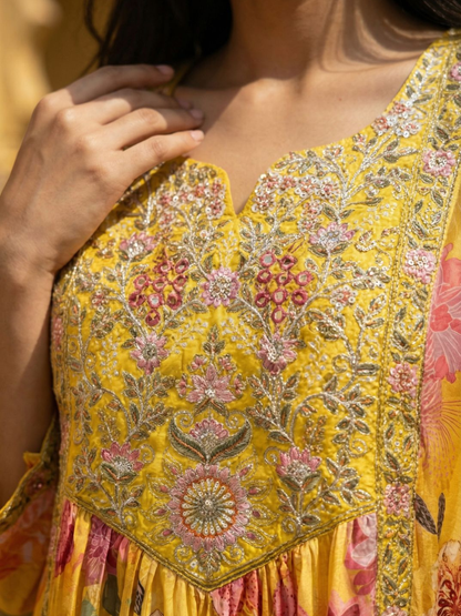 Sunlit Kaftan Co-ord in Blooming Hues