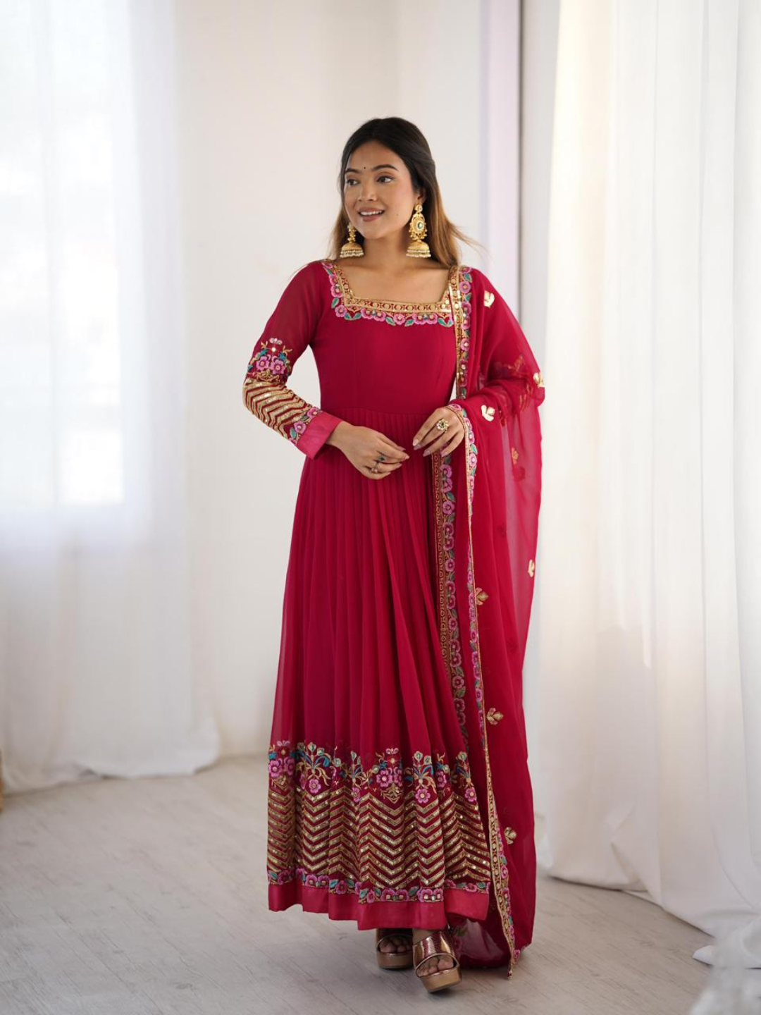 Elegant Festive Georgette Dupatta Set
