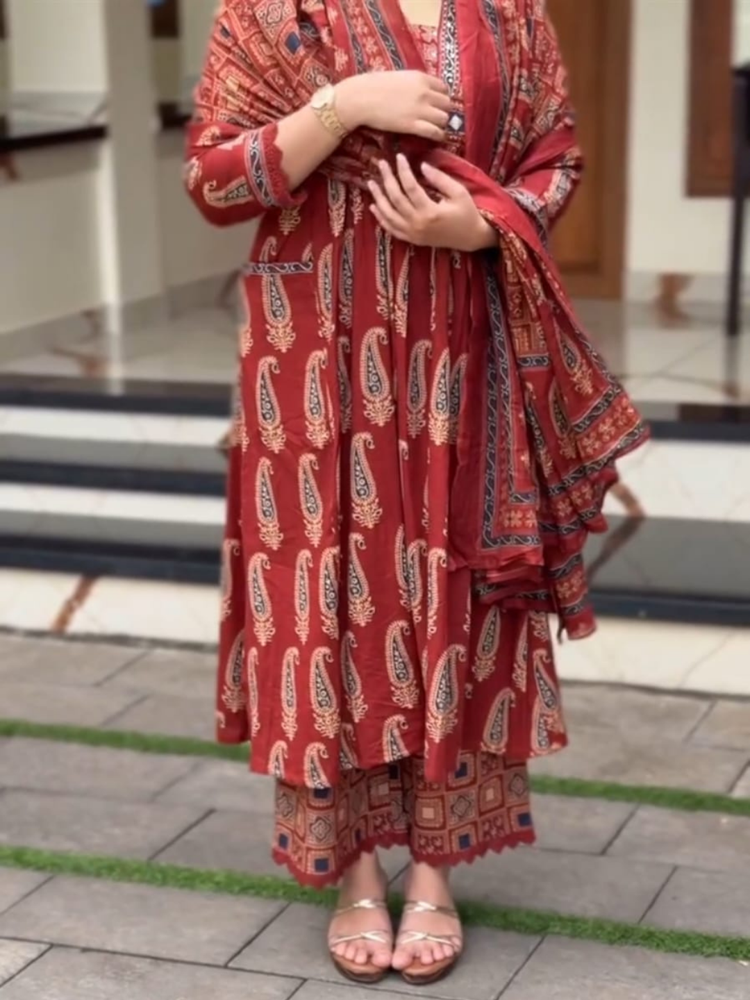 Heritage Bloom Jaipuri Cotton Dupatta Set