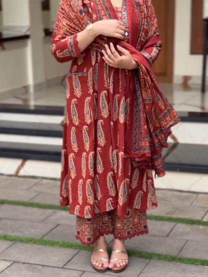 Heritage Bloom Jaipuri Cotton Dupatta Set