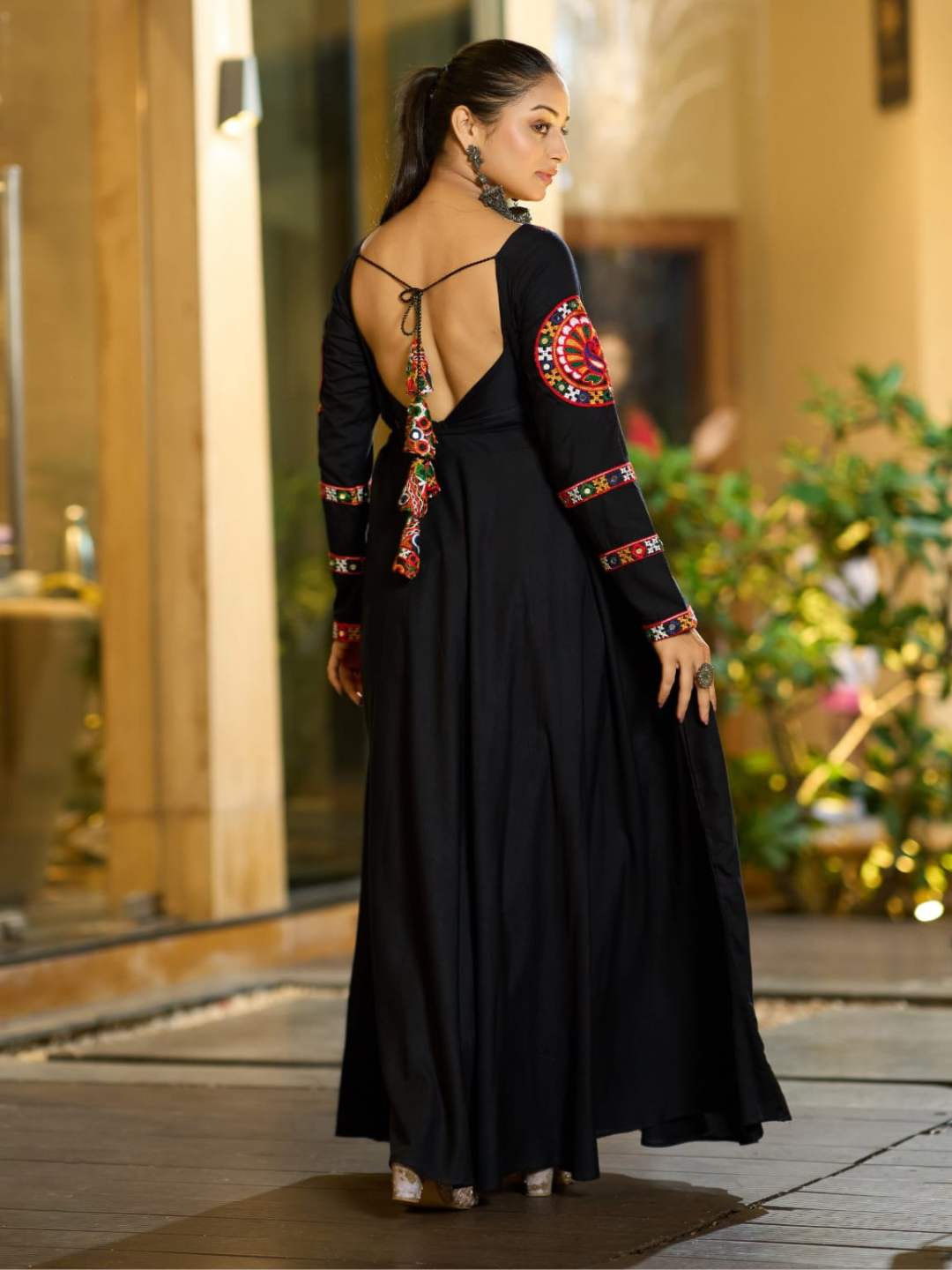 Royal Black Gamthi Gown