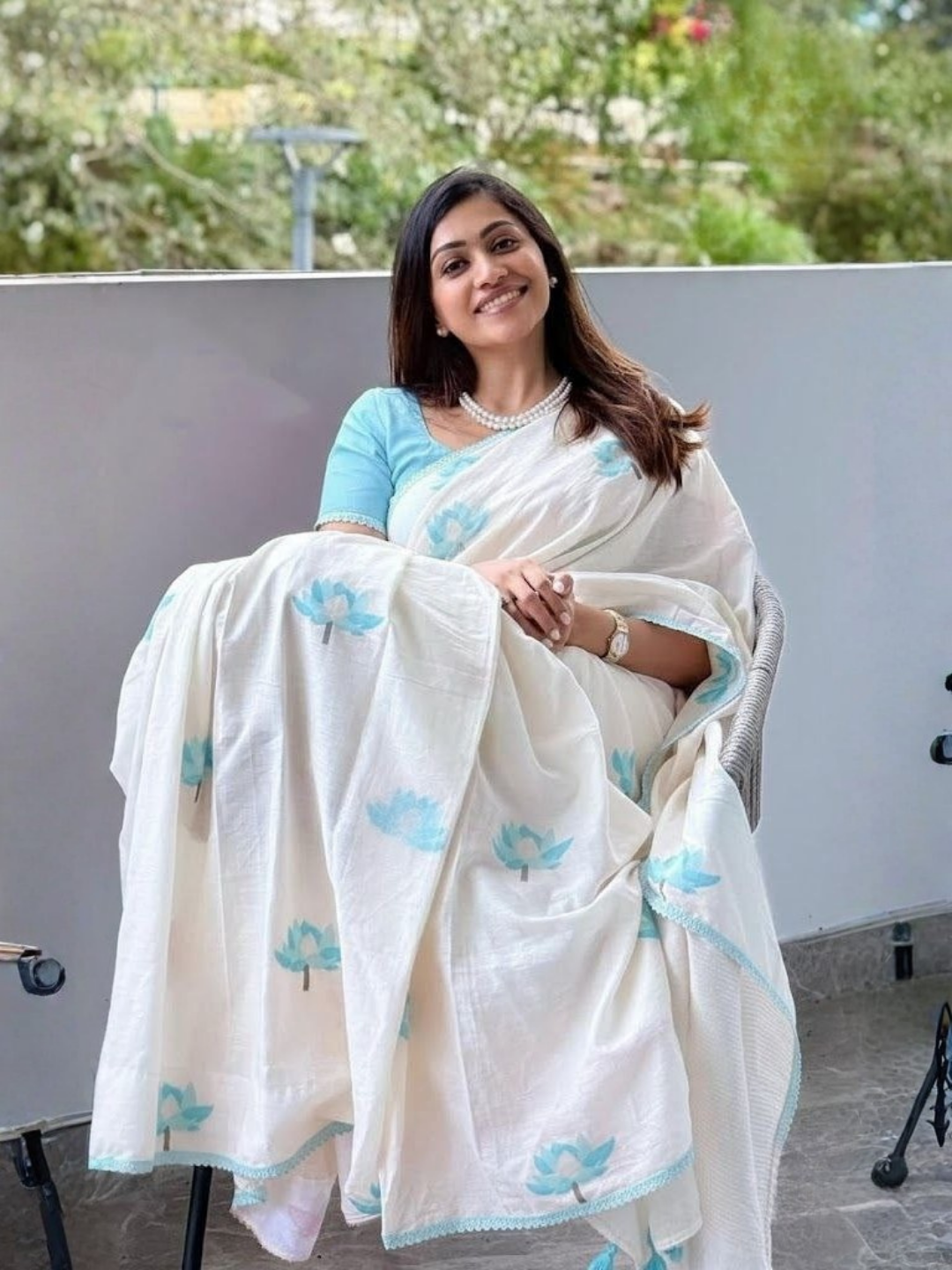 Lotus Motif Soft Linen Ivory Saree