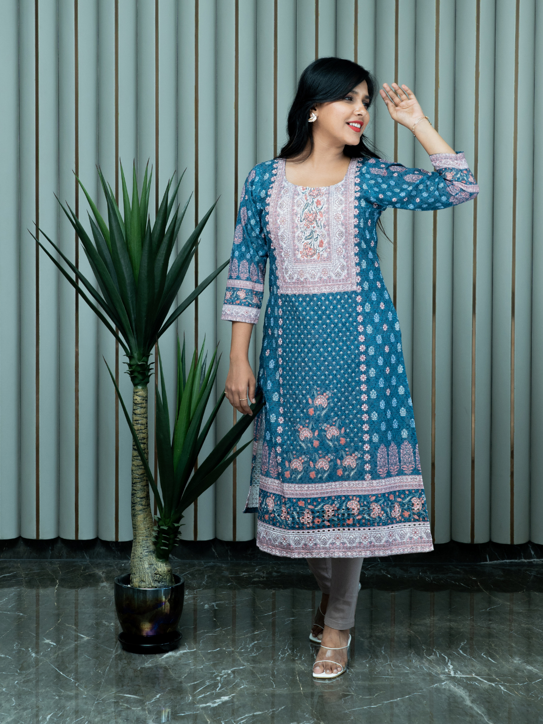 Blue Schiffli Kurti