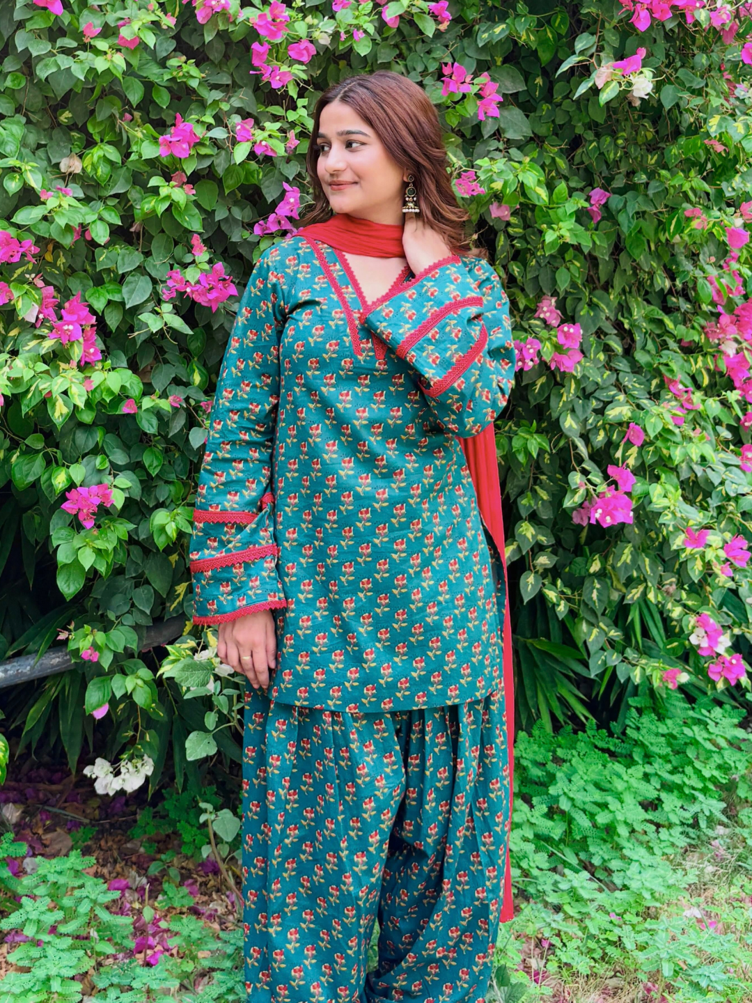 Contemporary Farsi Crepe Dupatta Set