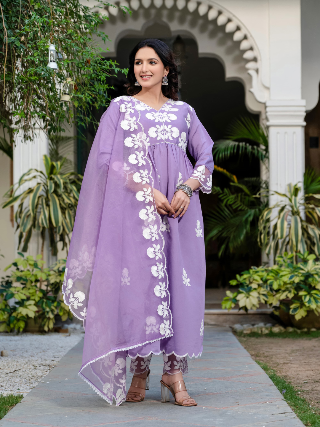 Elegant Grace: Roman Silk Embroidered Dupatta Set