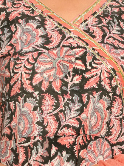 Blush Noir Kalamkari Wrap Set