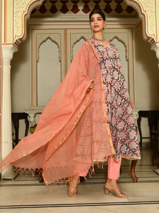 Blush Noir Kalamkari Wrap Set