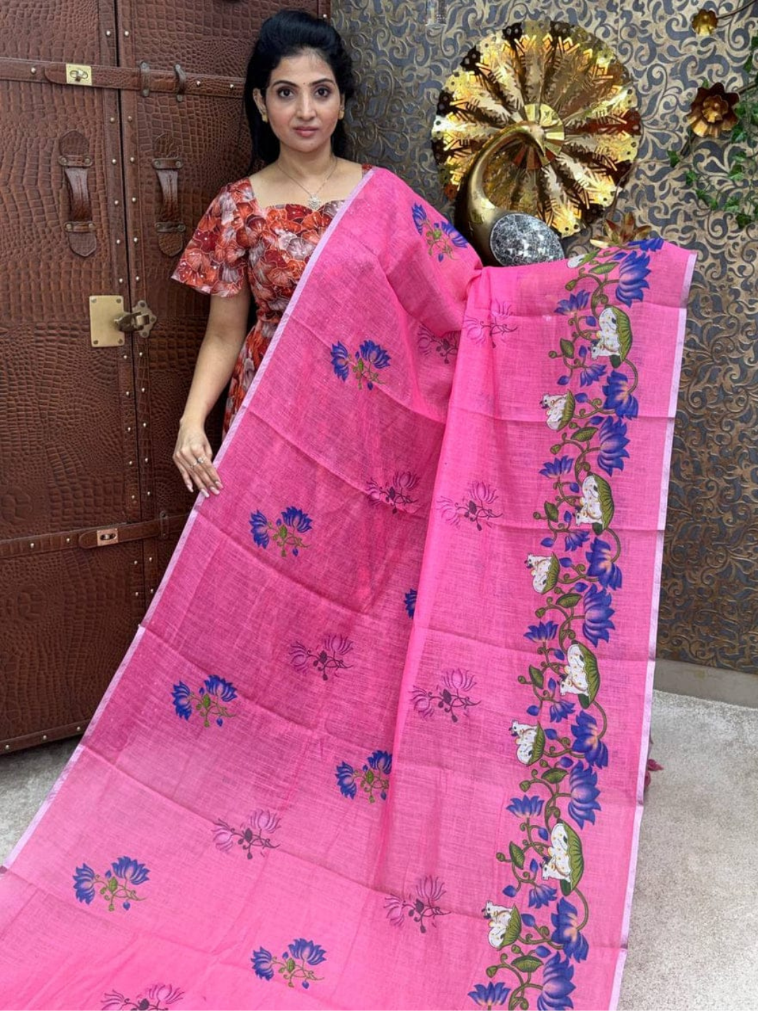 Pichwai Bloom Soft Linen Saree