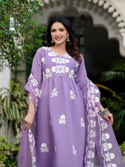 Elegant Grace: Roman Silk Embroidered Dupatta Set