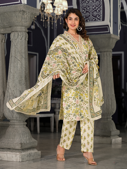 Off White Floral Print Dupatta Set With V Neck