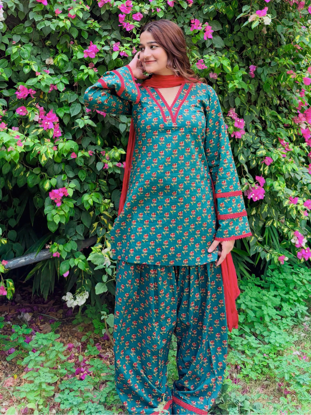 Contemporary Farsi Crepe Dupatta Set
