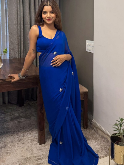 Delicate Cut Dana Motifs Georgette Saree