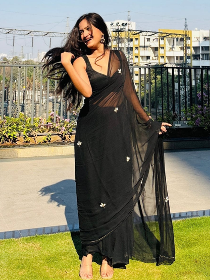 Delicate Cut Dana Motifs Georgette Saree