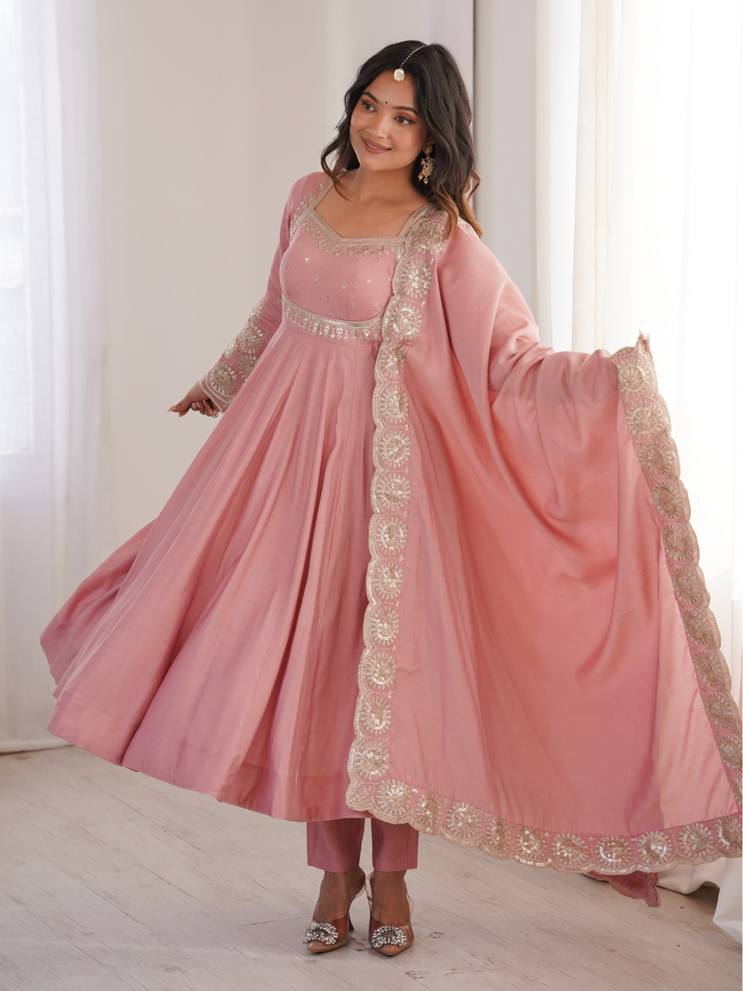 Elegant Aura Embroidered Anarkali