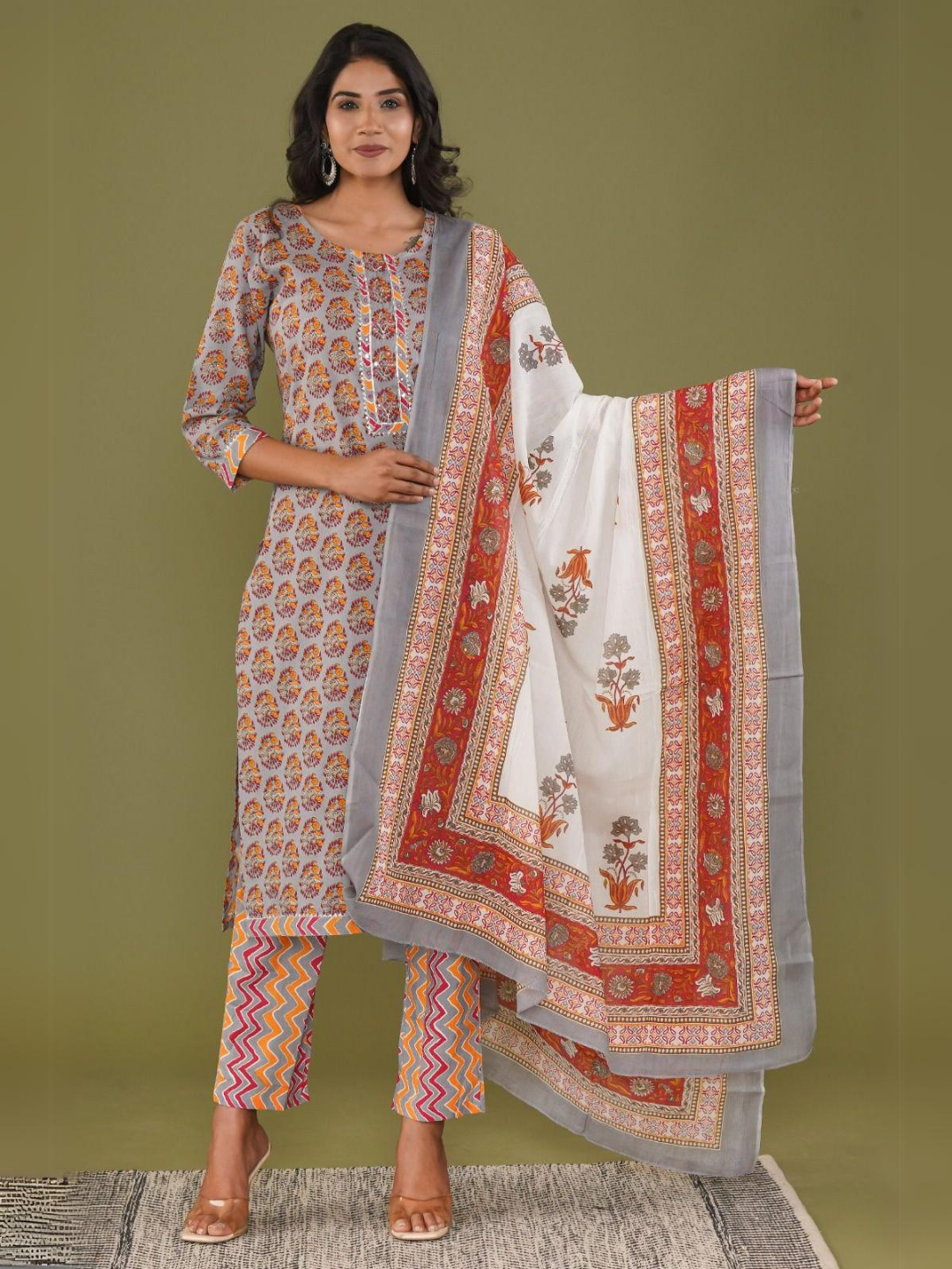 Grey Floral Print Dupatta Set