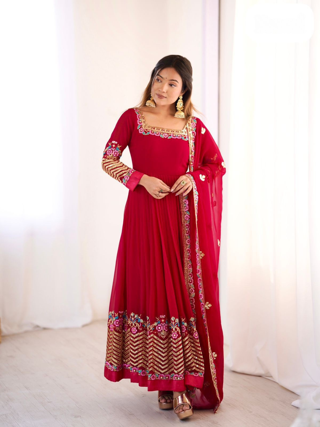 Elegant Festive Georgette Dupatta Set