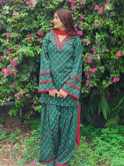 Contemporary Farsi Crepe Dupatta Set