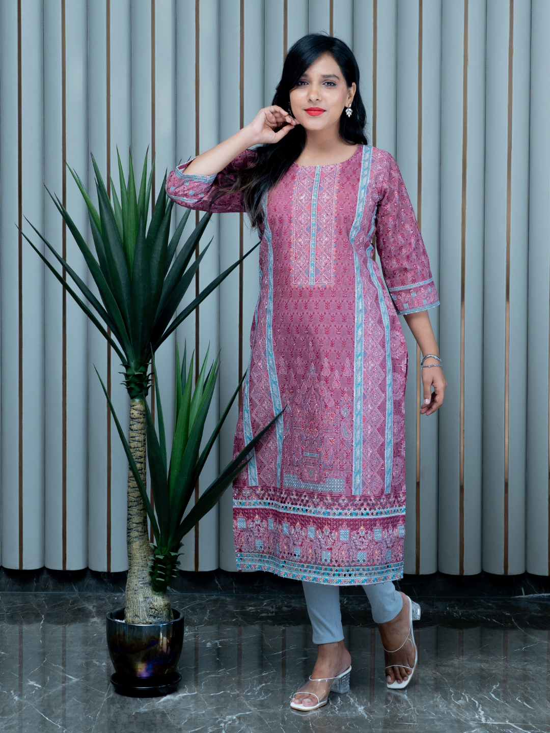 Maroon Schiffli Kurti