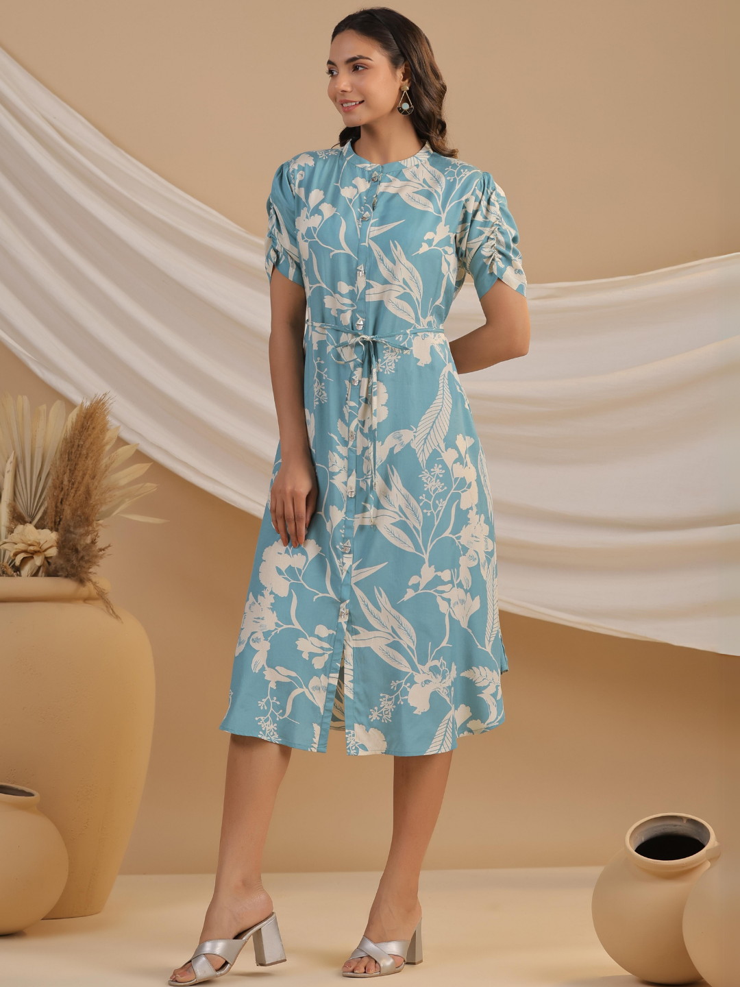 Light Blue Floral Print Midi Dress with Ruched Sleeves